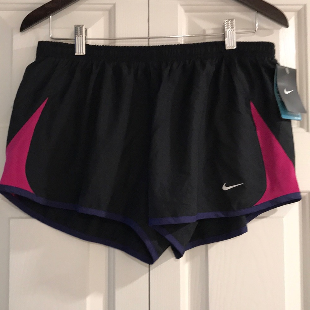 NWT Nike running shorts Large